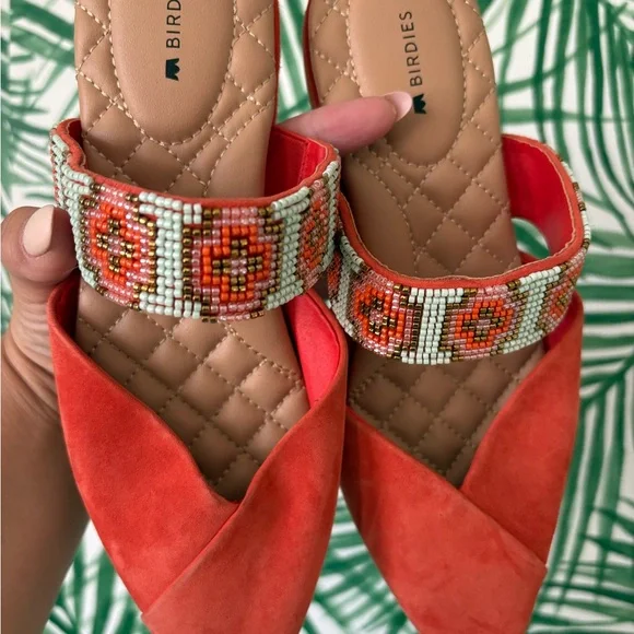 Birdies the swan flat mules in spice suede w/beaded cuff and pointed toes size 7 - Picture 4 of 5